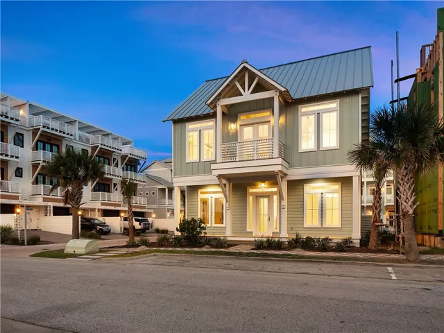 $2,280,000 | 506 Sunrise Avenue, Port Aransas, TX 78373