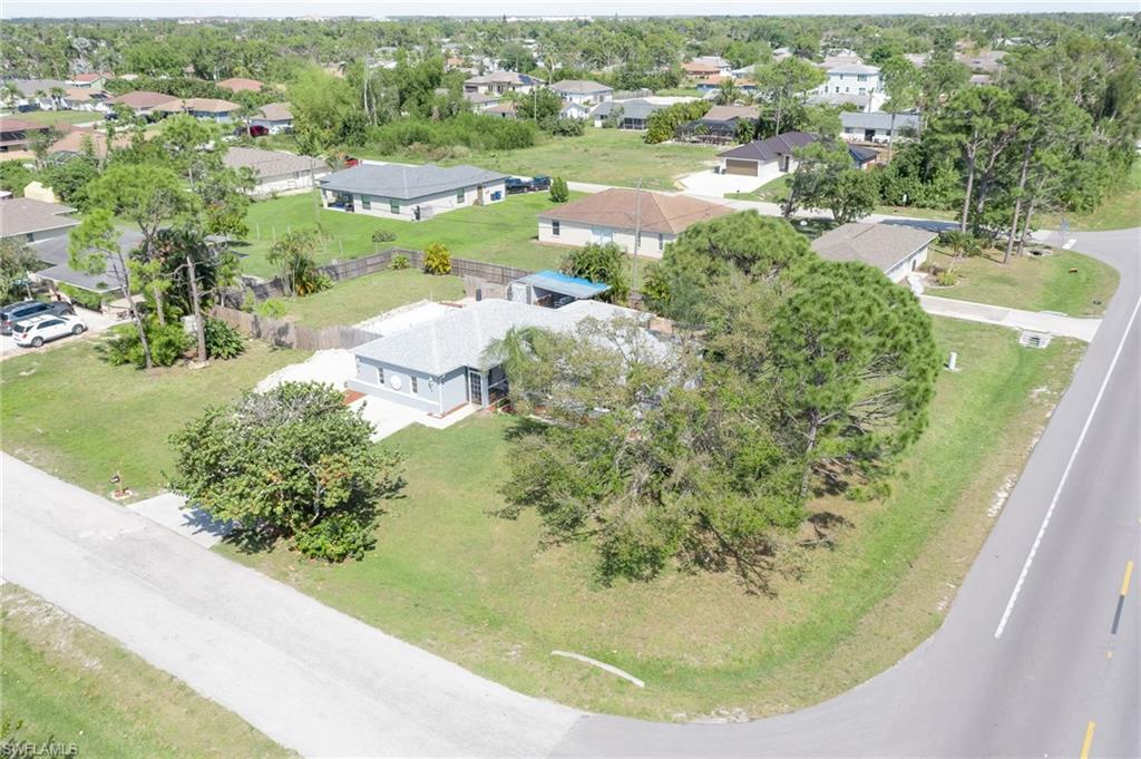 18441 Columbine Road Fort Myers, FL 33967 - Photo 3 of 33 a view of a swimming pool from a balcony
