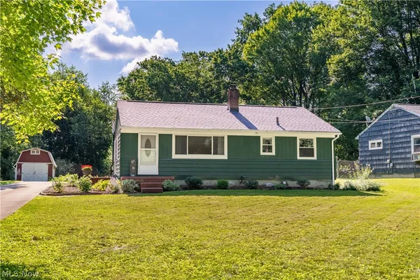 $237,000 | 13526 Glenvale Avenue Northwest, Uniontown, OH 44685