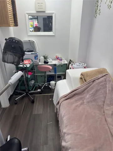 $949,900 | 19920 Hollis Avenue | Hollis