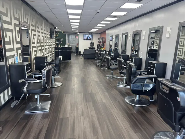 $949,900 | 19920 Hollis Avenue | Hollis