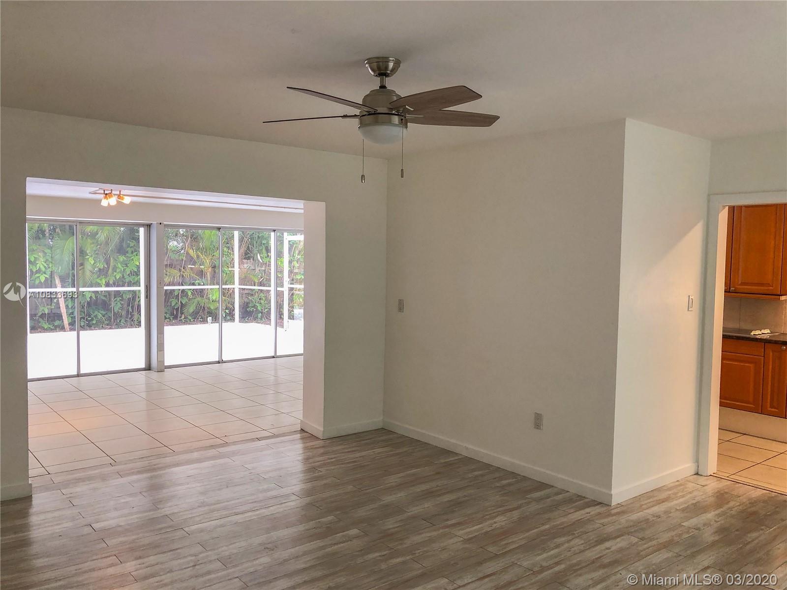 544 Warren Lane Key Biscayne, FL 33149 - Photo 6 of 11