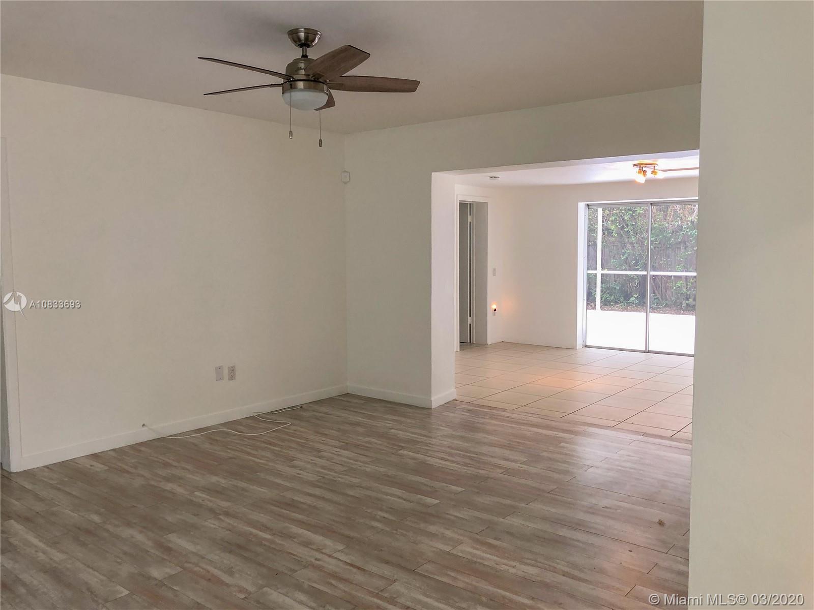 544 Warren Lane Key Biscayne, FL 33149 - Photo 7 of 11