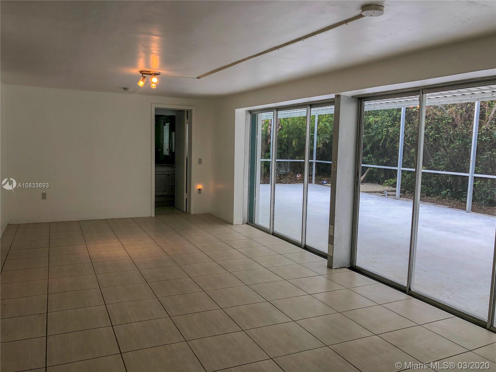 544 Warren Lane Key Biscayne, FL 33149 - Photo 9 of 11