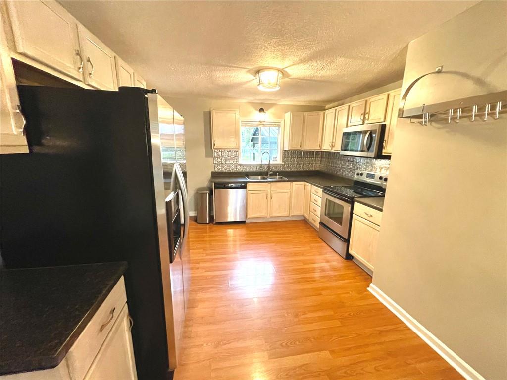 339 West Stop 11 Road Indianapolis, IN 46217 - Photo 14 of 39 Gallery Image 14