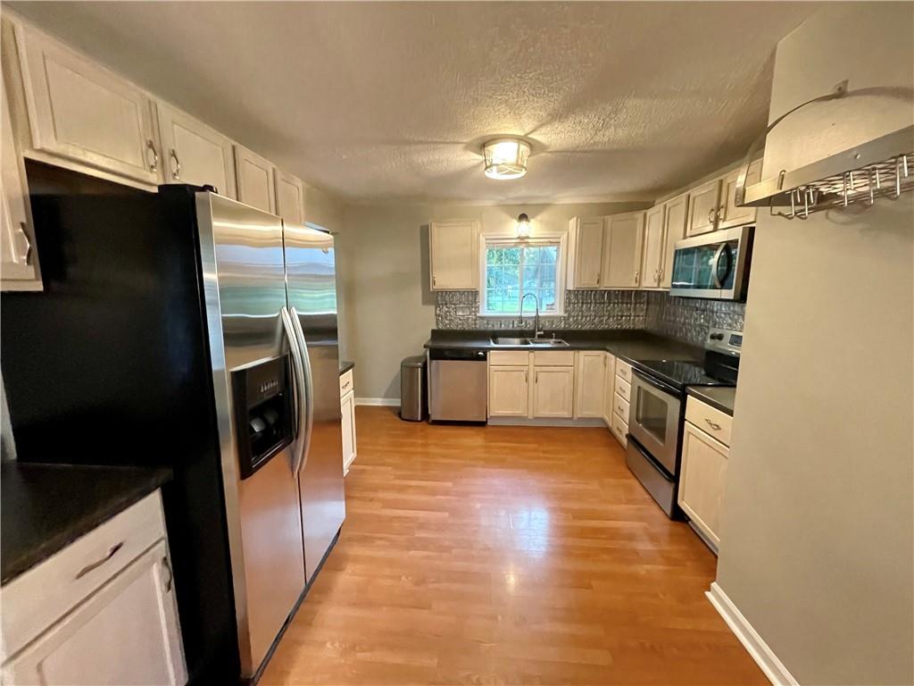 339 West Stop 11 Road Indianapolis, IN 46217 - Photo 15 of 39 Gallery Image 15