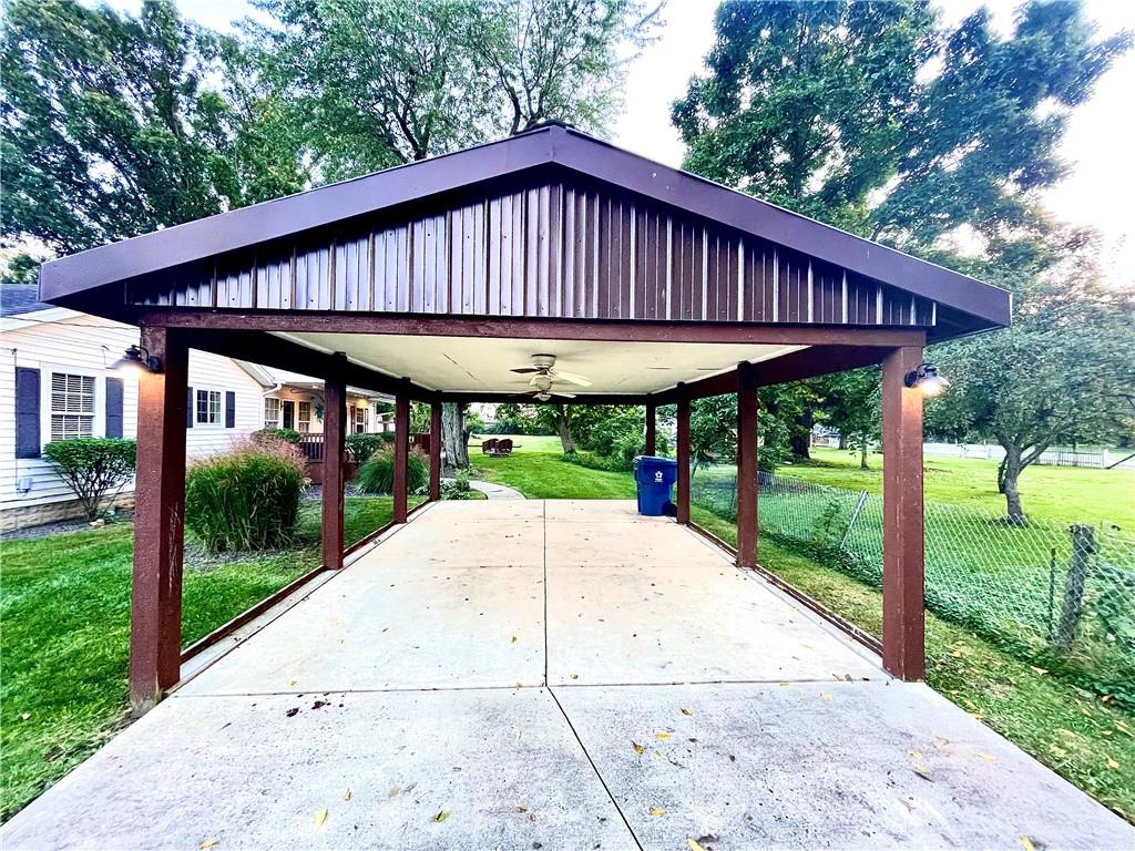 339 West Stop 11 Road Indianapolis, IN 46217 - Photo 7 of 39 Gallery Image 7