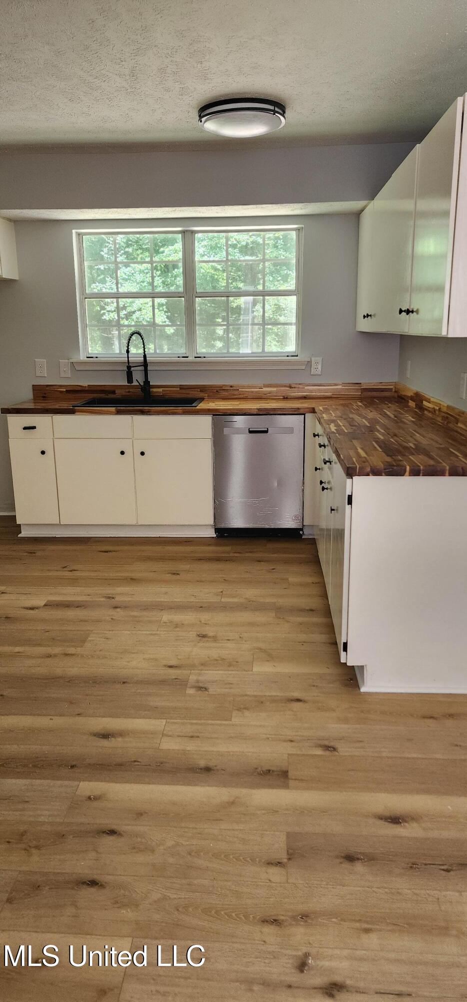 273 Springwood Drive Terry, MS 39170 - Photo 7 of 20 1000023601