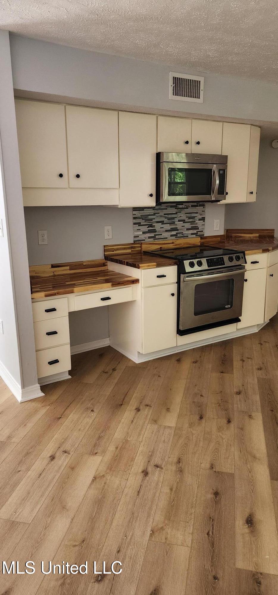 273 Springwood Drive Terry, MS 39170 - Photo 8 of 20 1000023602