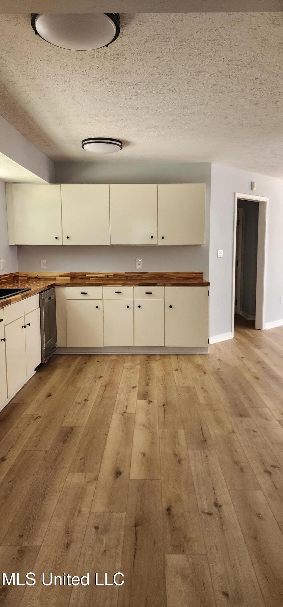 273 Springwood Drive Terry, MS 39170 - Photo 9 of 20 20250621_131952