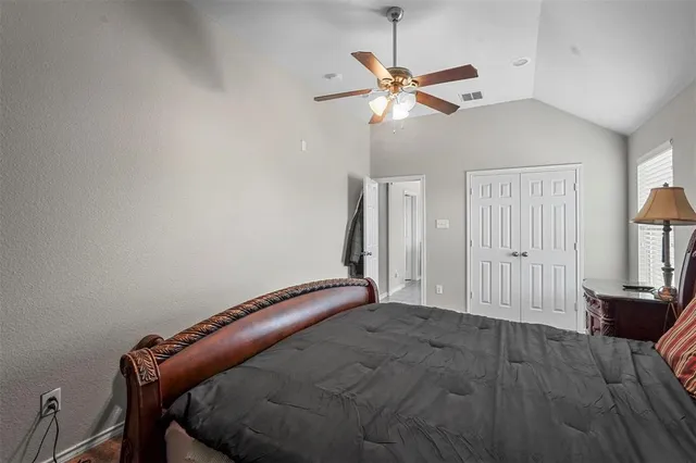 $2,400 | 1948 Day Break Drive, Lancaster, TX 75146