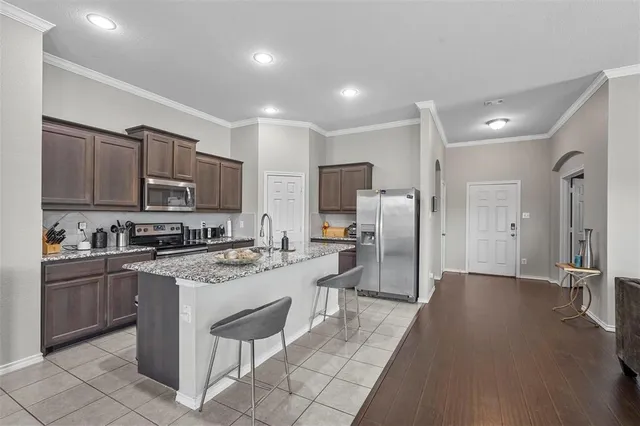 $2,400 | 1948 Day Break Drive, Lancaster, TX 75146