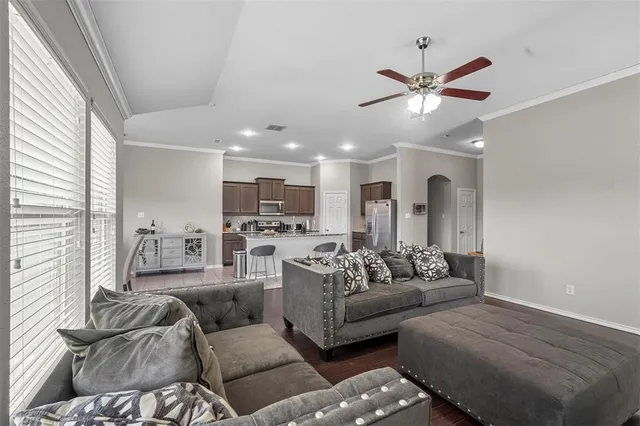 $2,400 | 1948 Day Break Drive, Lancaster, TX 75146