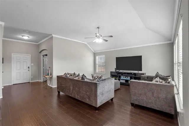 $2,400 | 1948 Day Break Drive, Lancaster, TX 75146