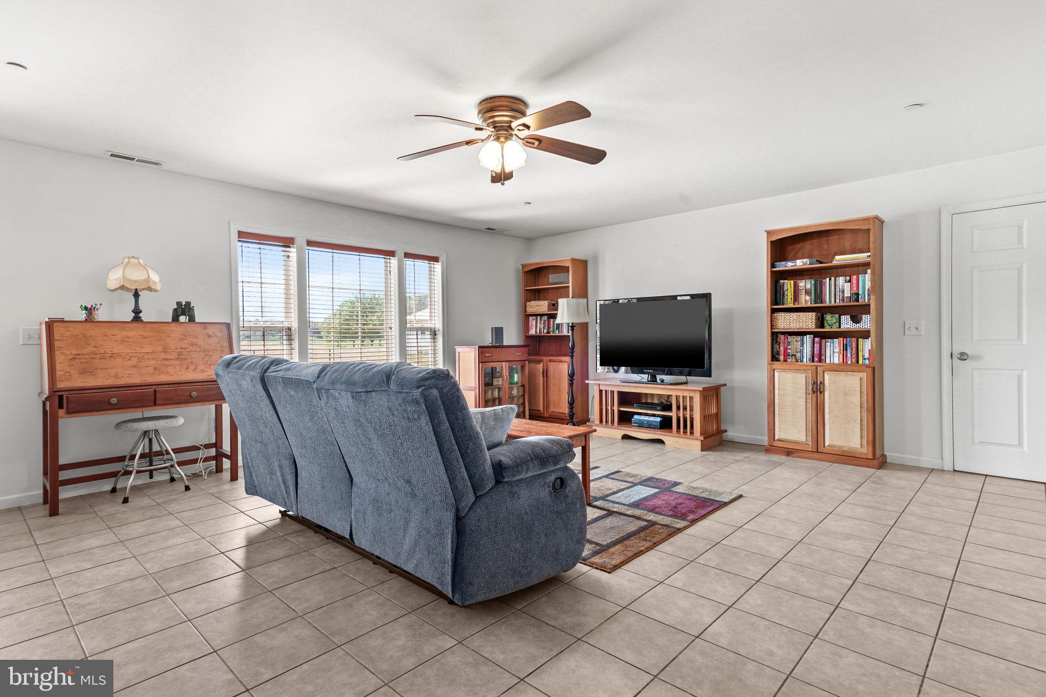 32444 Rehobeth Road Pocomoke City, MD 21851 - Photo 21 of 48 Great room
