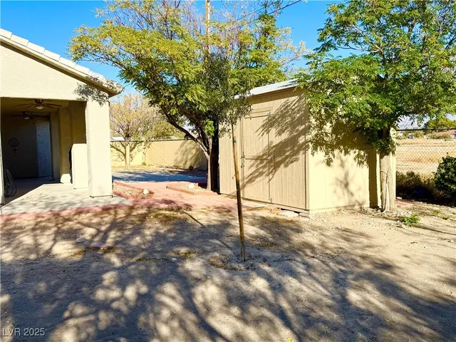 $2,200 | 1721 South Blagg Road, Pahrump, NV 89048