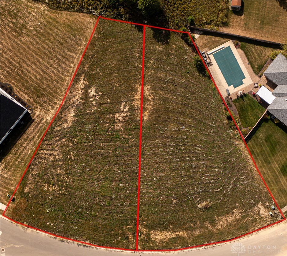 1503 Kingsgate Road Springfield, OH 45503 - Photo 9 of 10 This spacious vacant lot offers an ideal setting for your dream home.