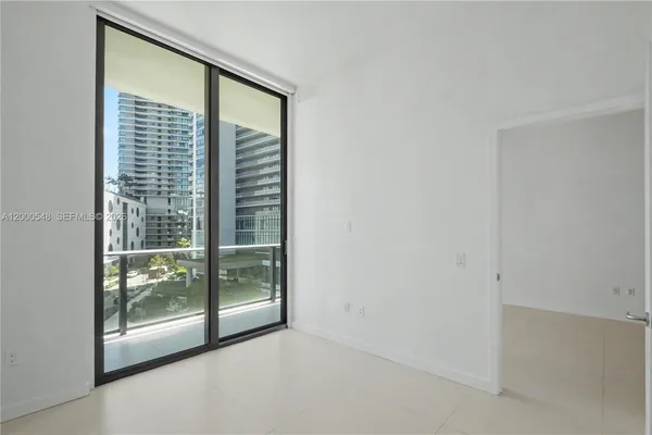 $450,000 | Paraiso Bayviews, Miami, FL 33137