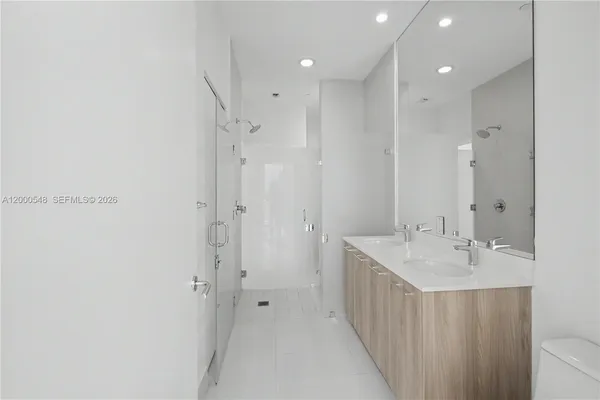 $450,000 | Paraiso Bayviews, Miami, FL 33137