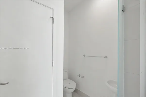 $450,000 | Paraiso Bayviews, Miami, FL 33137