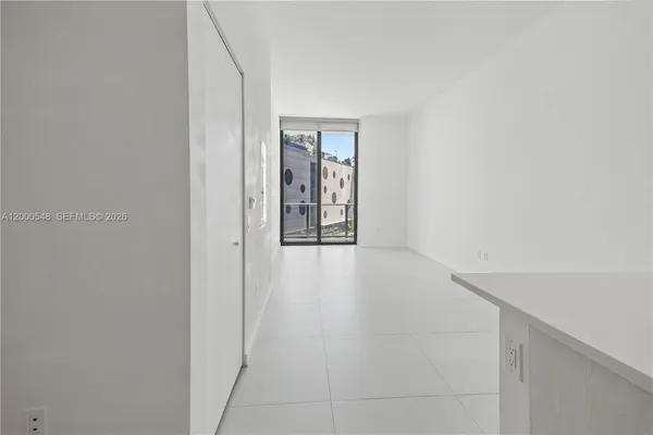 $450,000 | Paraiso Bayviews, Miami, FL 33137