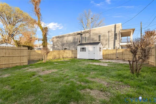 a view of a backyard with plants