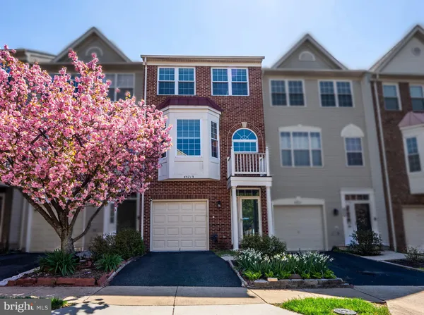 $3,200 | 45713 Paddington Station Terrace, Sterling, VA 20166