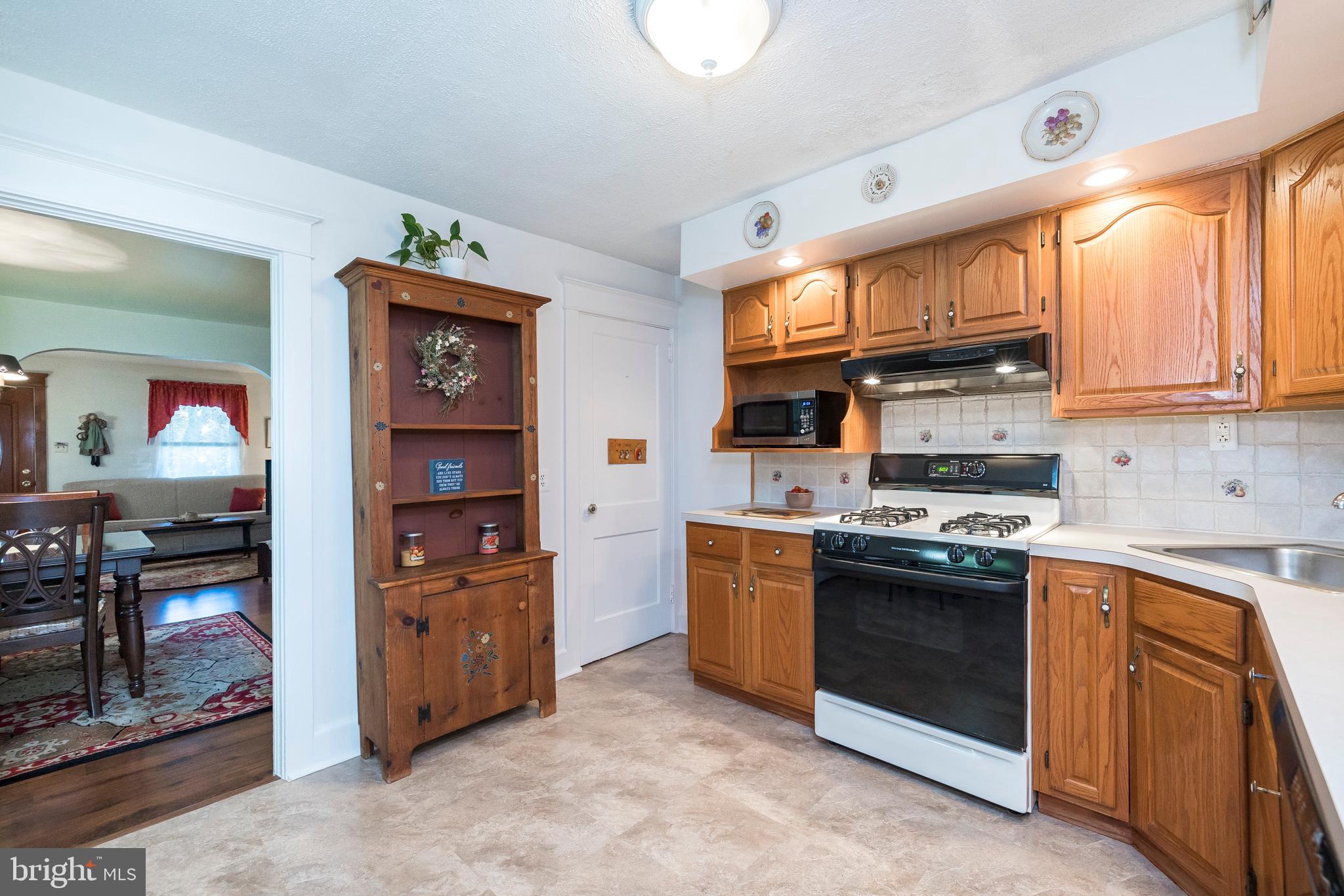 27 Rively Avenue Aldan, PA 19018 - Photo 9 of 25 Gallery Image 9