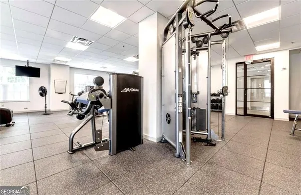 $3,275 | 325 East Paces Ferry Road Northeast, Unit 1701, Atlanta, GA 30305