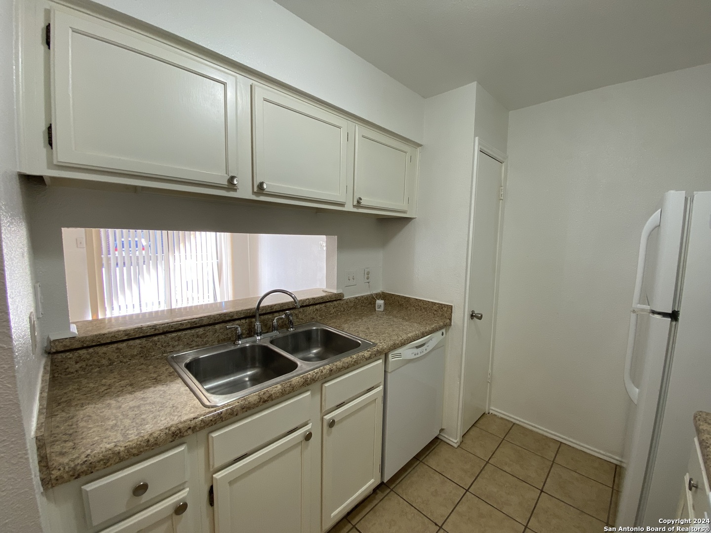 810 Station Street Converse, TX 78109 - Photo 14 of 26