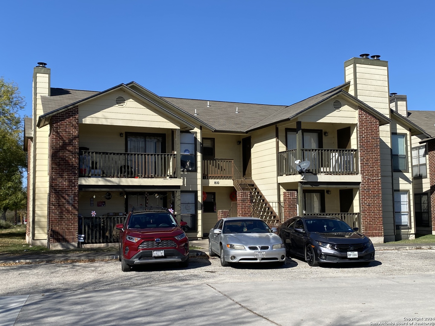 810 Station Street Converse, TX 78109 - Photo 2 of 26