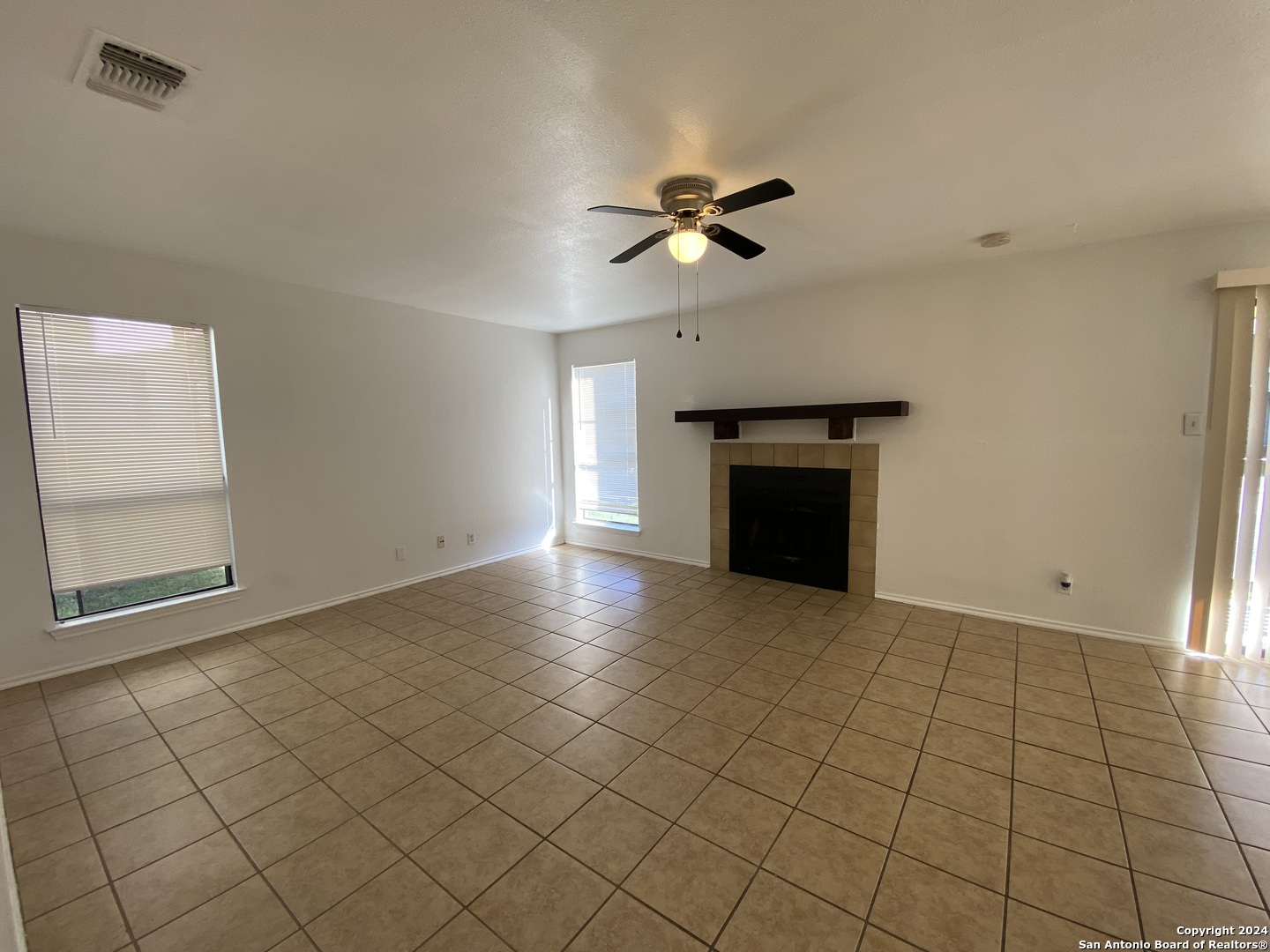 810 Station Street Converse, TX 78109 - Photo 23 of 26