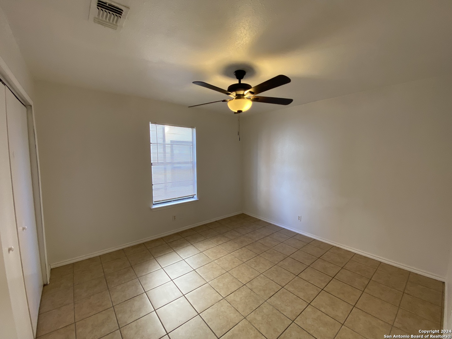 810 Station Street Converse, TX 78109 - Photo 7 of 26