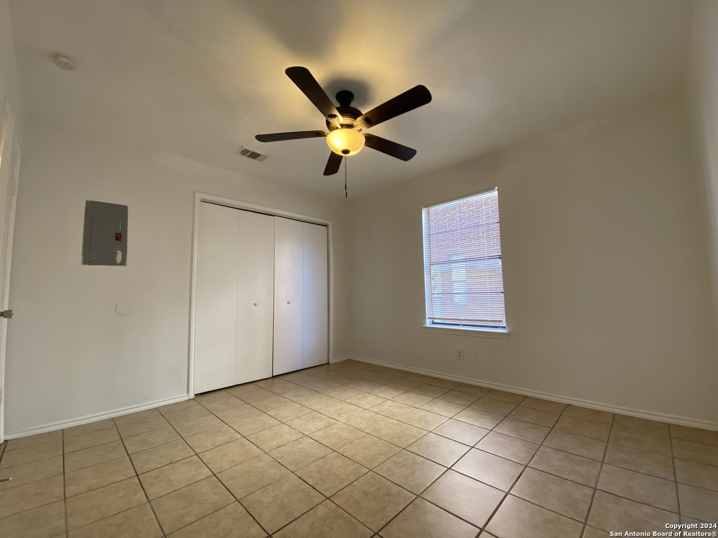 810 Station Street Converse, TX 78109 - Photo 8 of 26