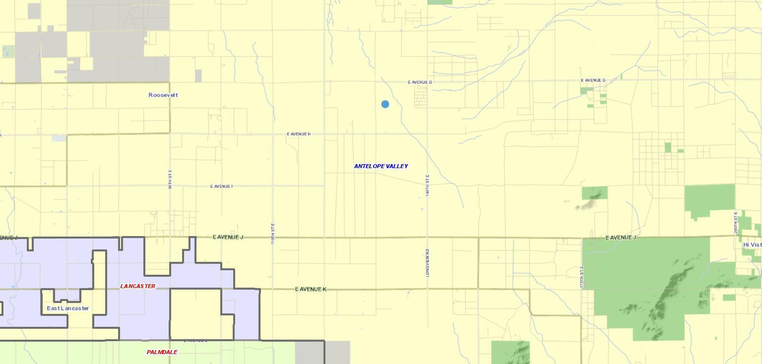 131 Cor Lancaster Ca Lancaster, CA 93535 - Photo 8 of 11 a bathroom with a shower