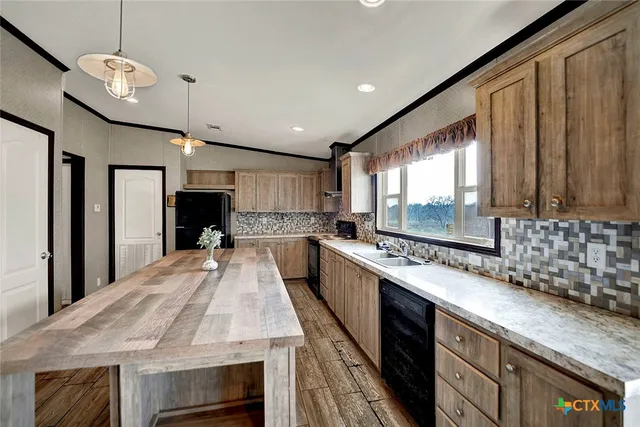 $429,000 | 345 Shorthorn Road, Stockdale, TX 78160