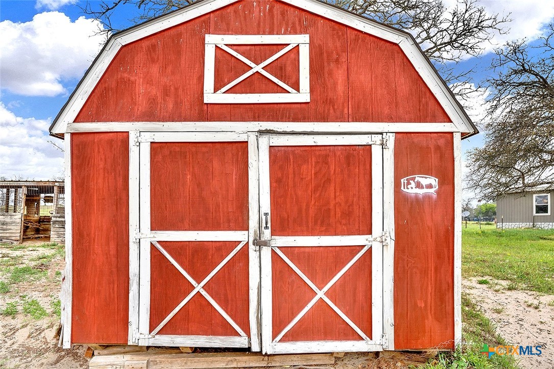 345 Shorthorn Road Stockdale, TX 78160 - Photo 37 of 39