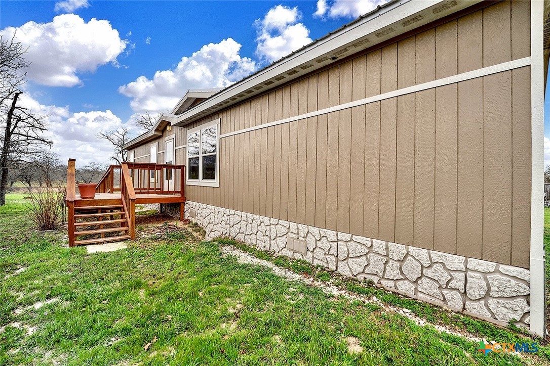 345 Shorthorn Road Stockdale, TX 78160 - Photo 4 of 39
