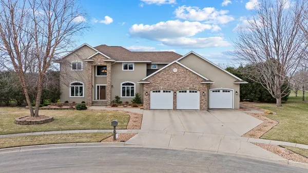 $585,000 | 823 Cullen Circle, Marshall, MN 56258