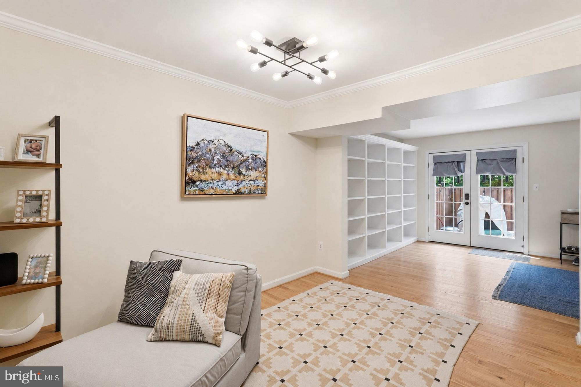 2510 South Walter Reed Drive, Unit 3 Arlington, VA 22206 - Photo 4 of 18