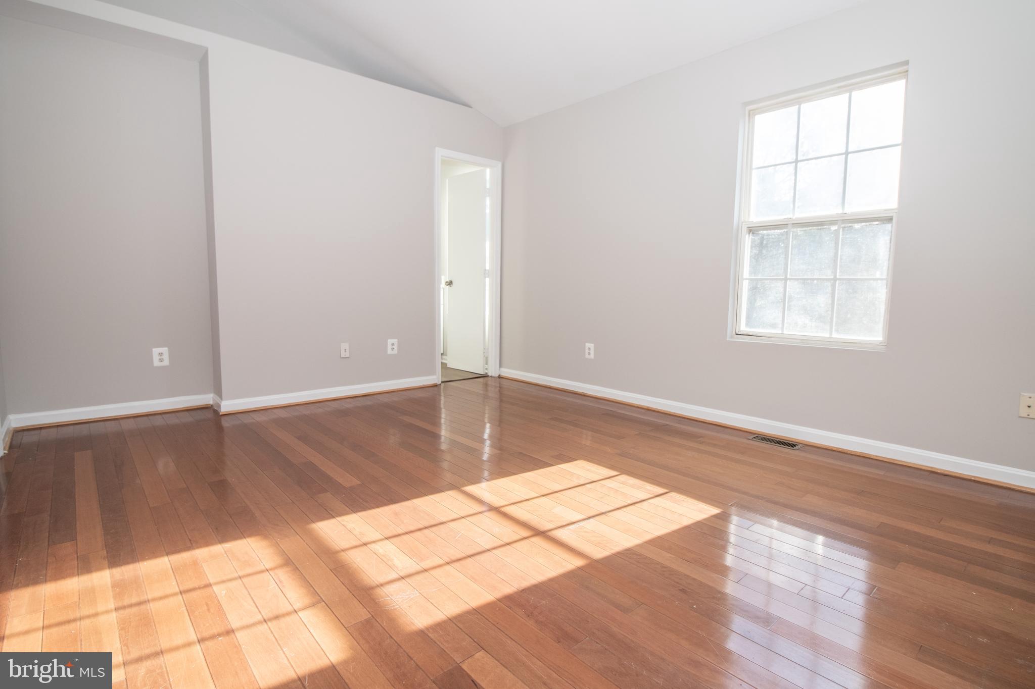6129 Kendra Way Centreville, VA 20121 - Photo 12 of 51