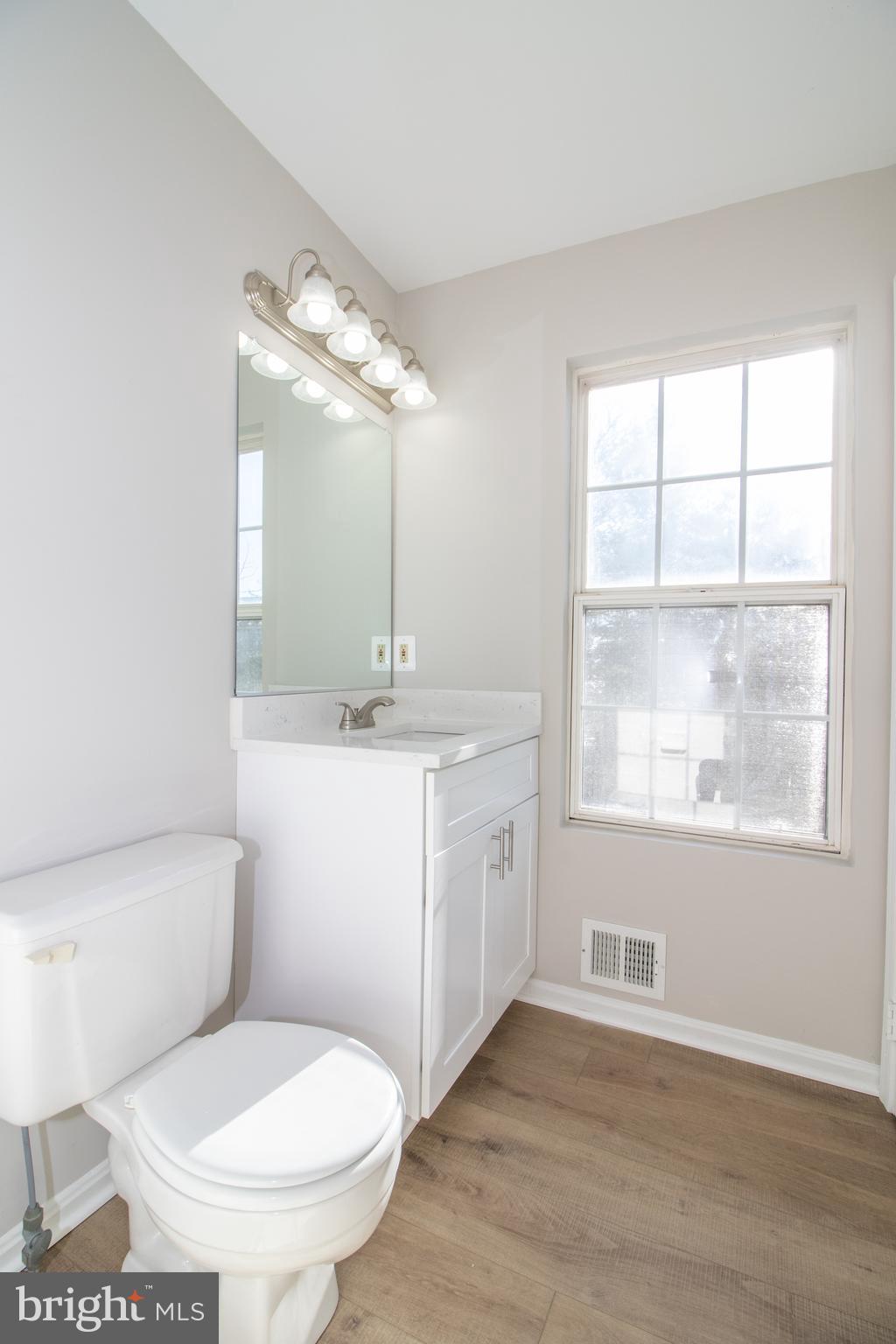 6129 Kendra Way Centreville, VA 20121 - Photo 17 of 51