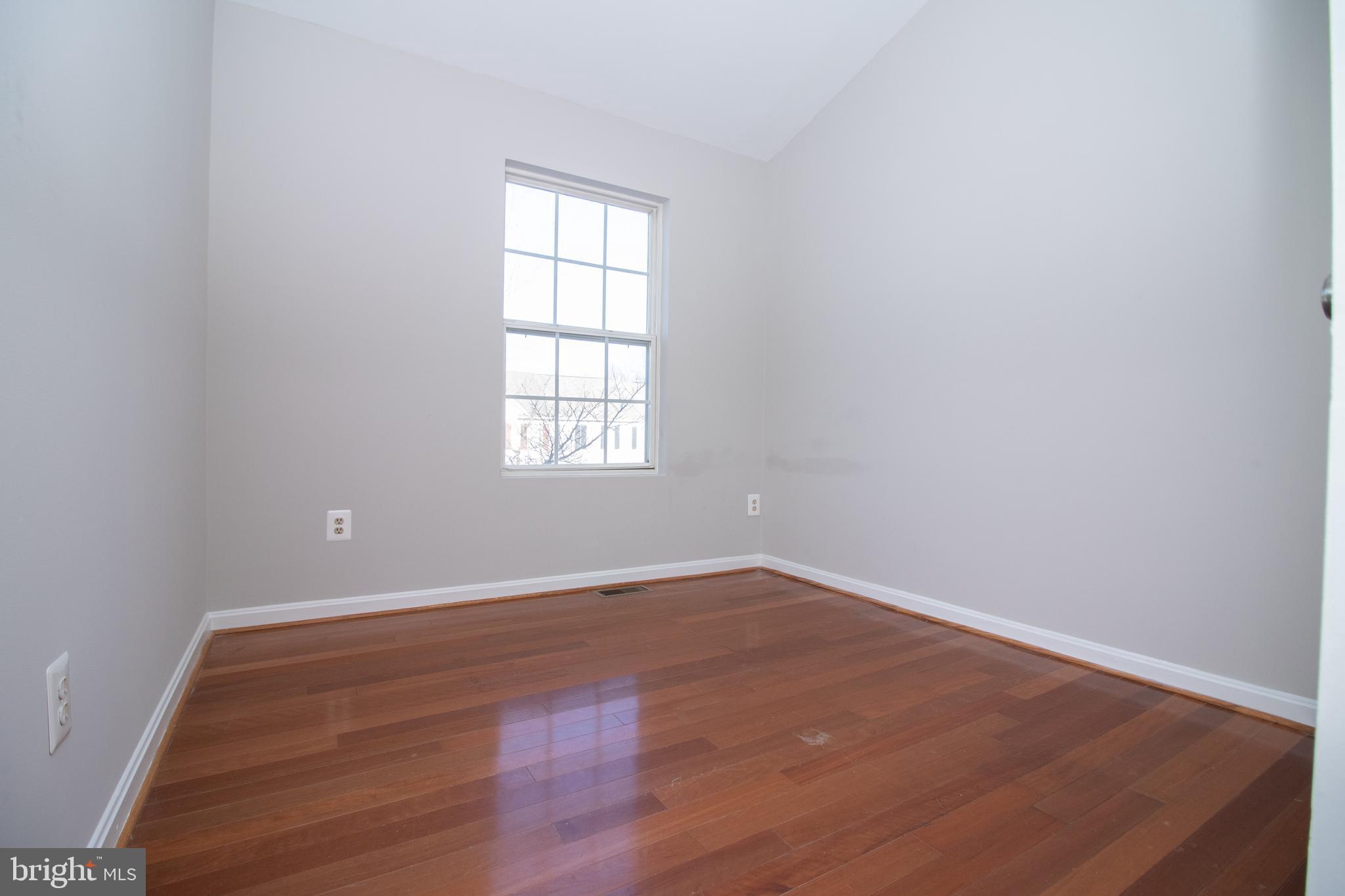 6129 Kendra Way Centreville, VA 20121 - Photo 4 of 51