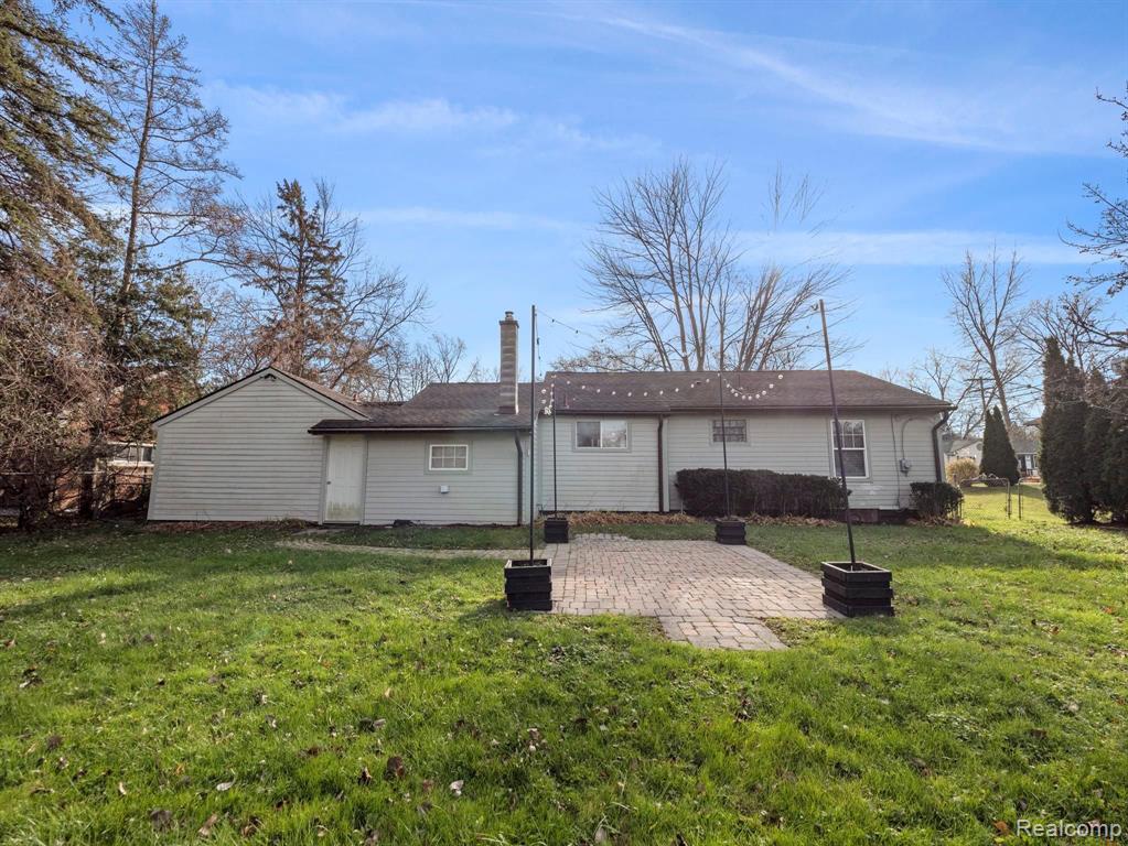 1928 June Avenue Rochester Hills, MI 48309 - Photo 13 of 15