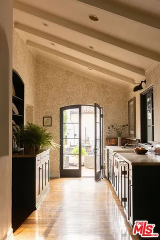 $8,195,000 | 2666 Aberdeen Avenue, Los Angeles, CA 90027