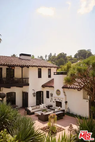 $8,195,000 | 2666 Aberdeen Avenue, Los Angeles, CA 90027