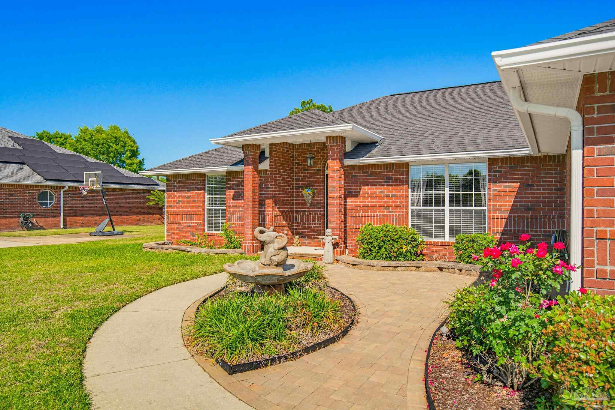 7460 Farmers Road Pensacola, FL 32526 - Photo 3 of 58