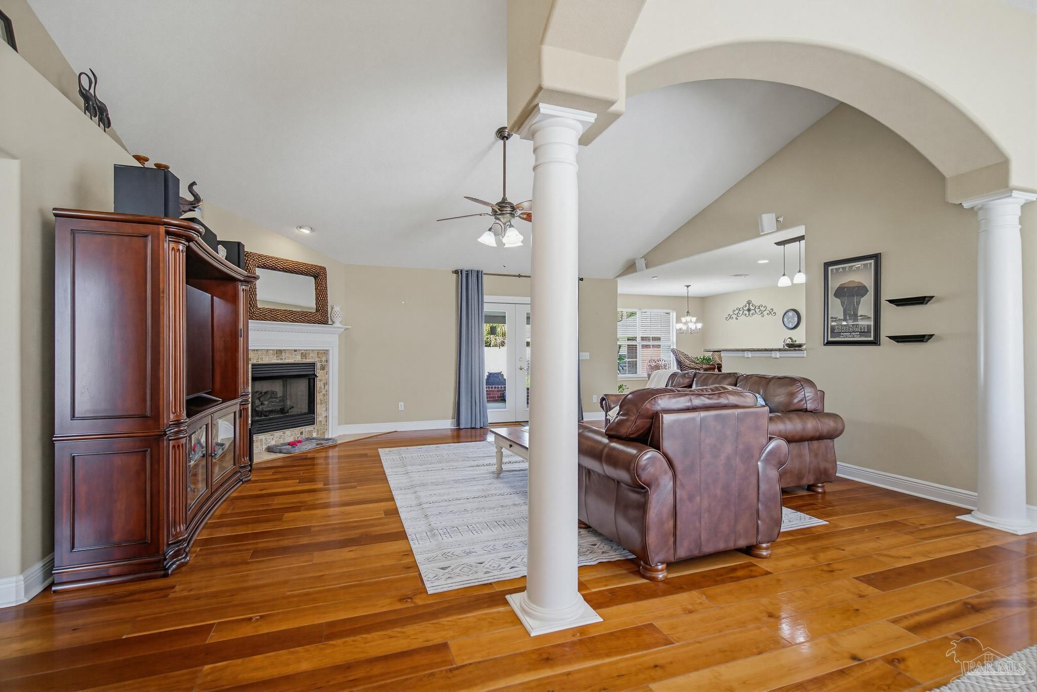 7460 Farmers Road Pensacola, FL 32526 - Photo 4 of 58