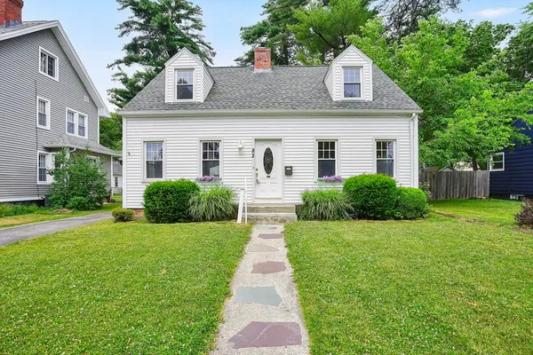 $275,000 | 82 Biltmore Street, Springfield, MA 01108