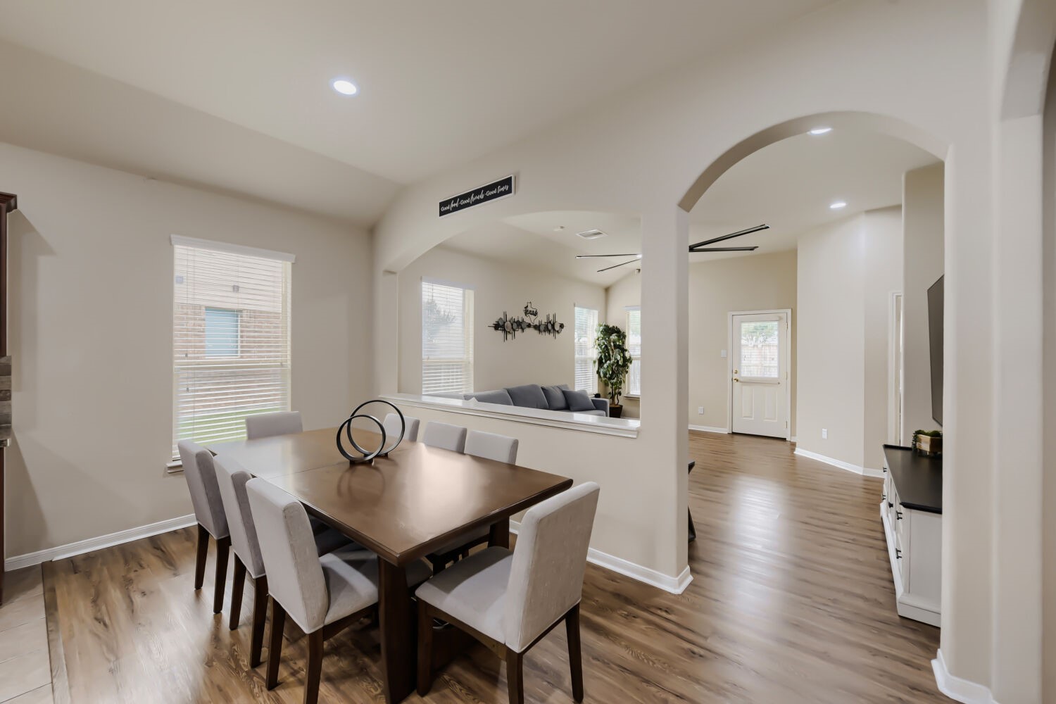 10 Supiro Court Manvel, TX 77578 - Photo 12 of 25 Dining Room